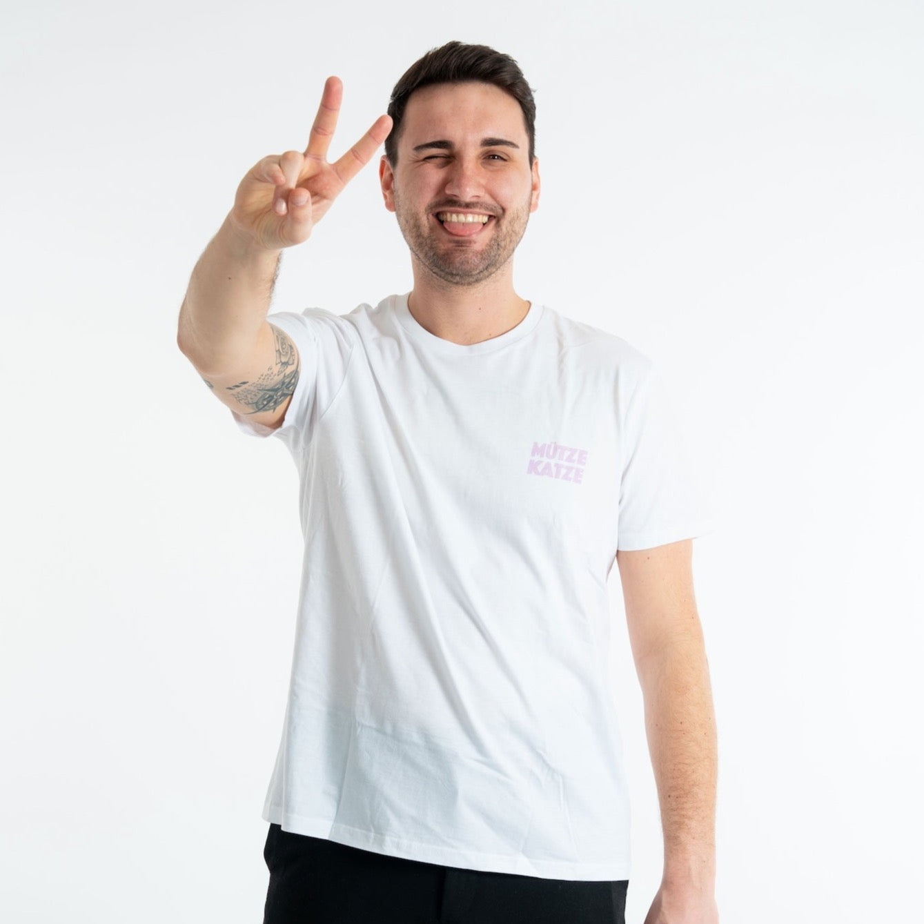 Mütze Katze (Logo klein) - T-Shirt